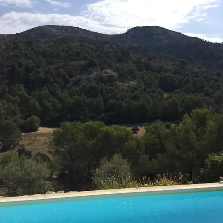Pretty With Pool In Cavaillon, Beautiful View On The Luberon Mountains, 4 People. Nyaraló *
